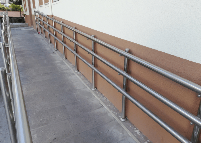 פרוייקט מעקה אלומיניום 2